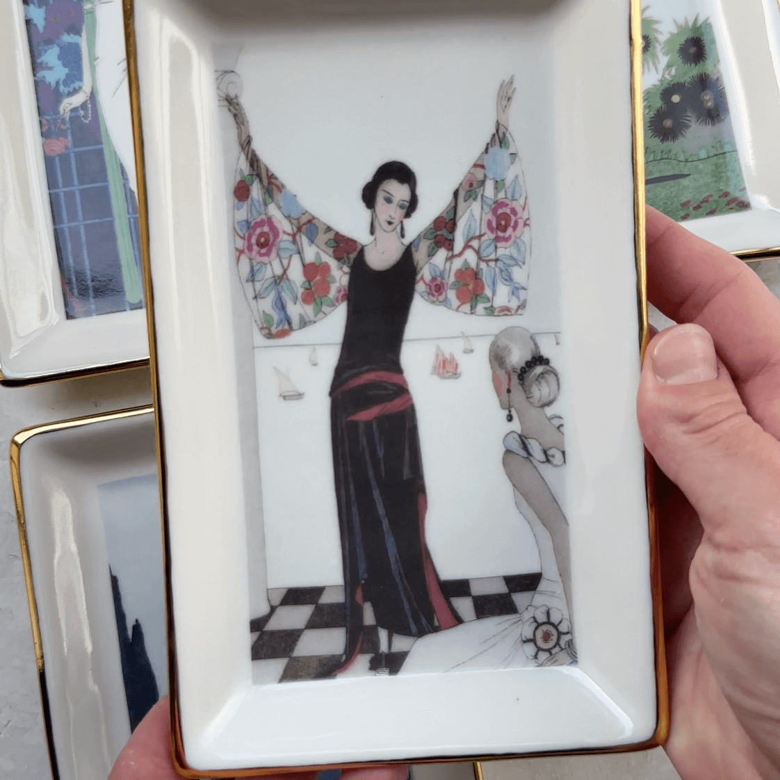 Muses Tray