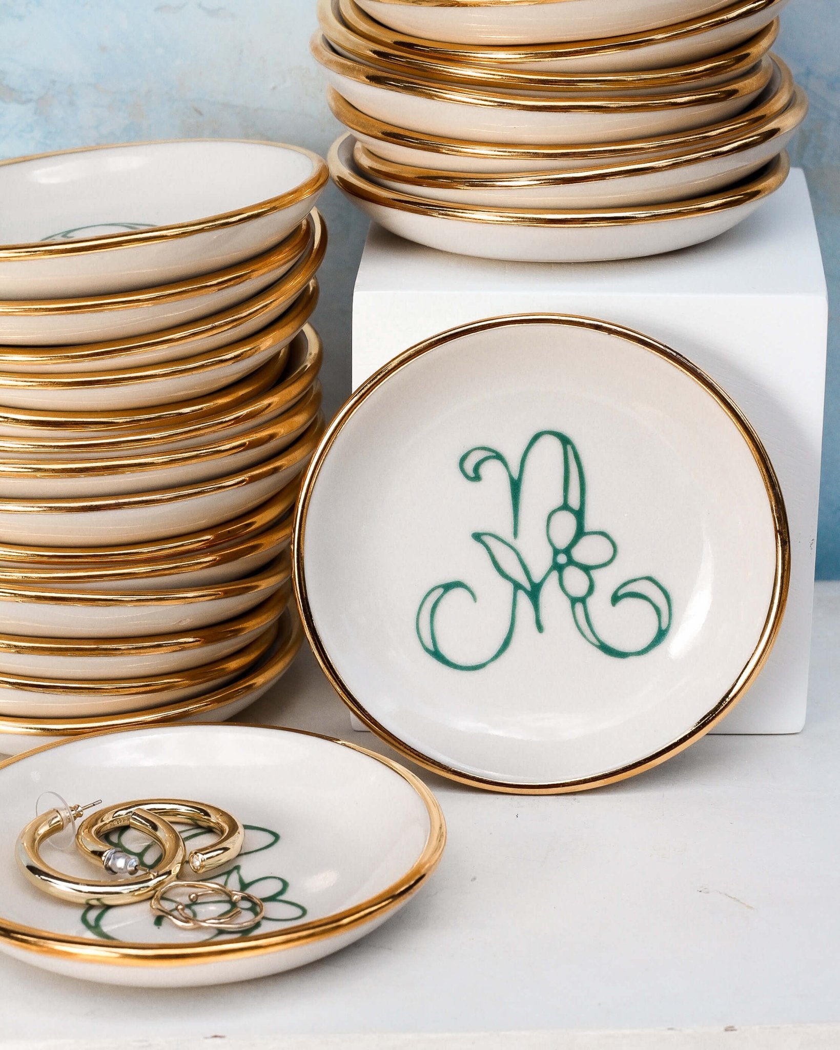Bloom & Vine Large Trinket Dish - Apricity Ceramics