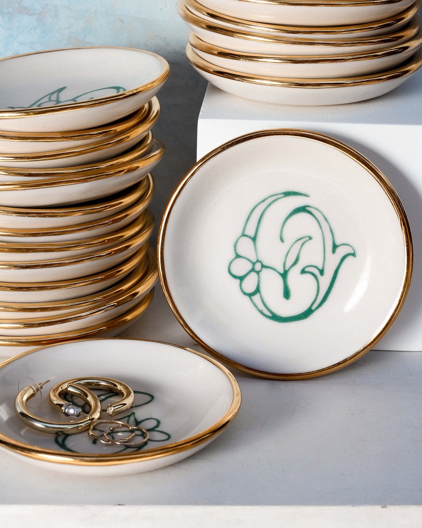 Bloom & Vine Large Trinket Dish - Apricity Ceramics