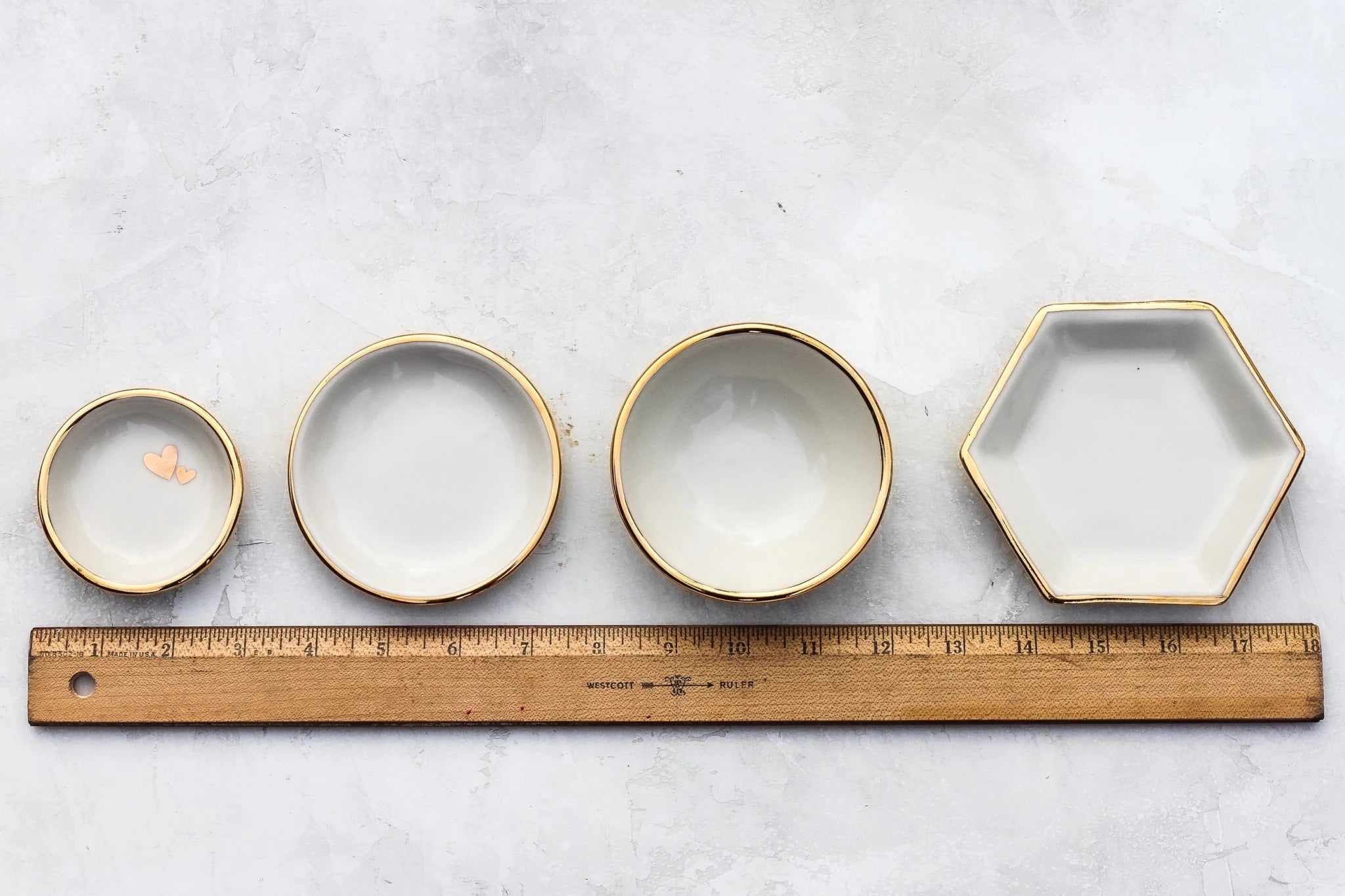 Bloom & Vine Large Trinket Dish - Apricity Ceramics