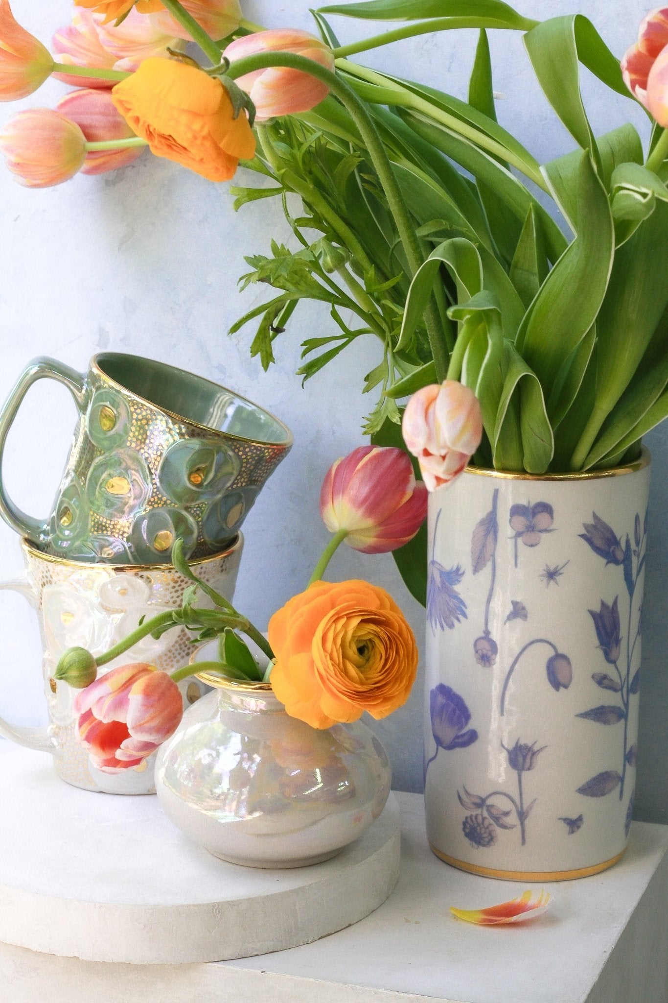 Florilegium Vase - Apricity Ceramics