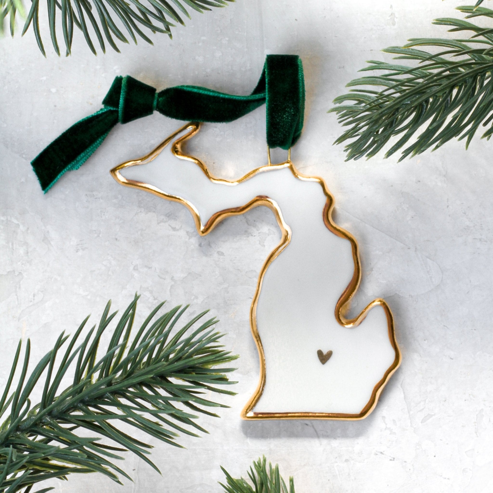 USA State Ornament - Apricity Ceramics