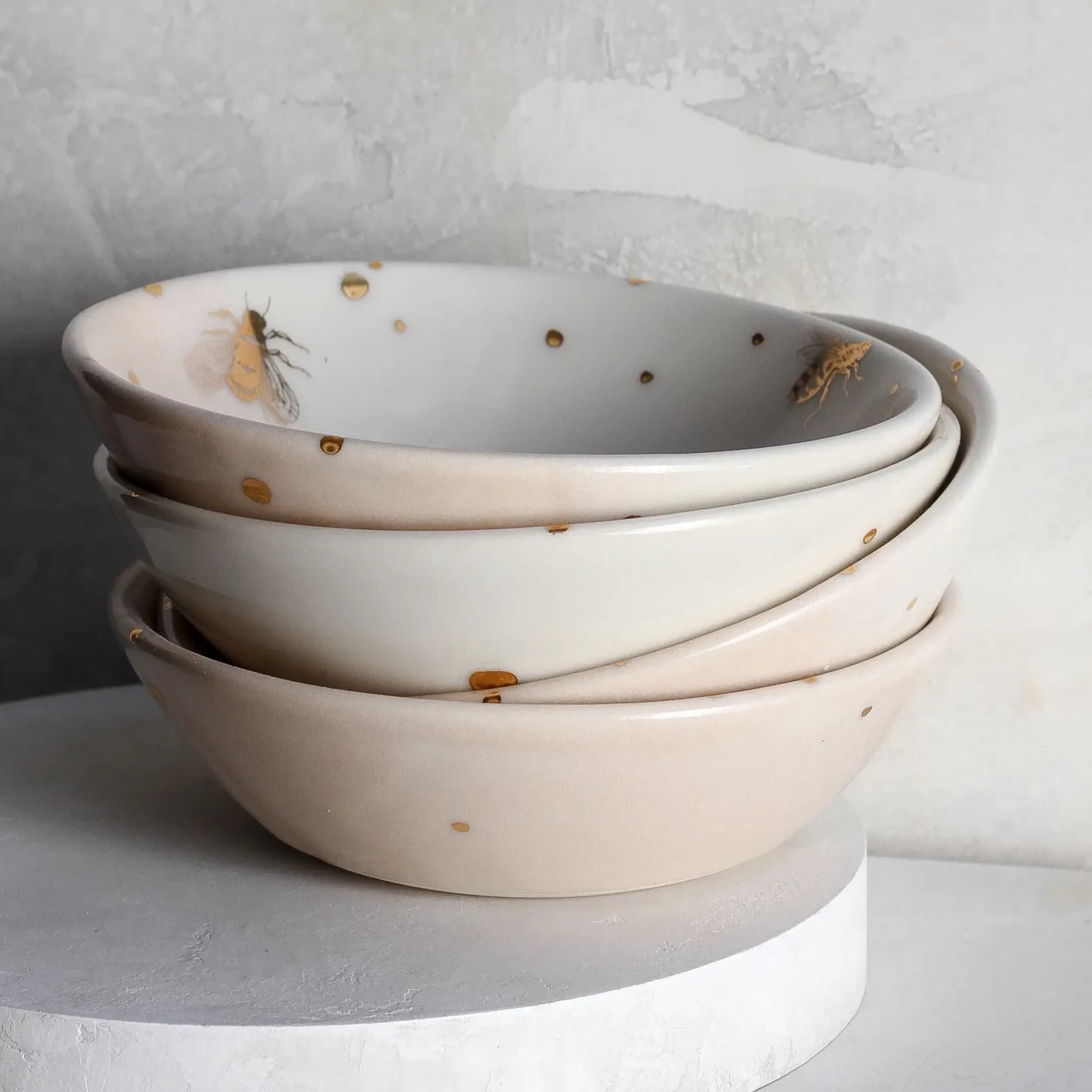 Drops of Honey Bee Granola Bowl - Apricity Ceramics