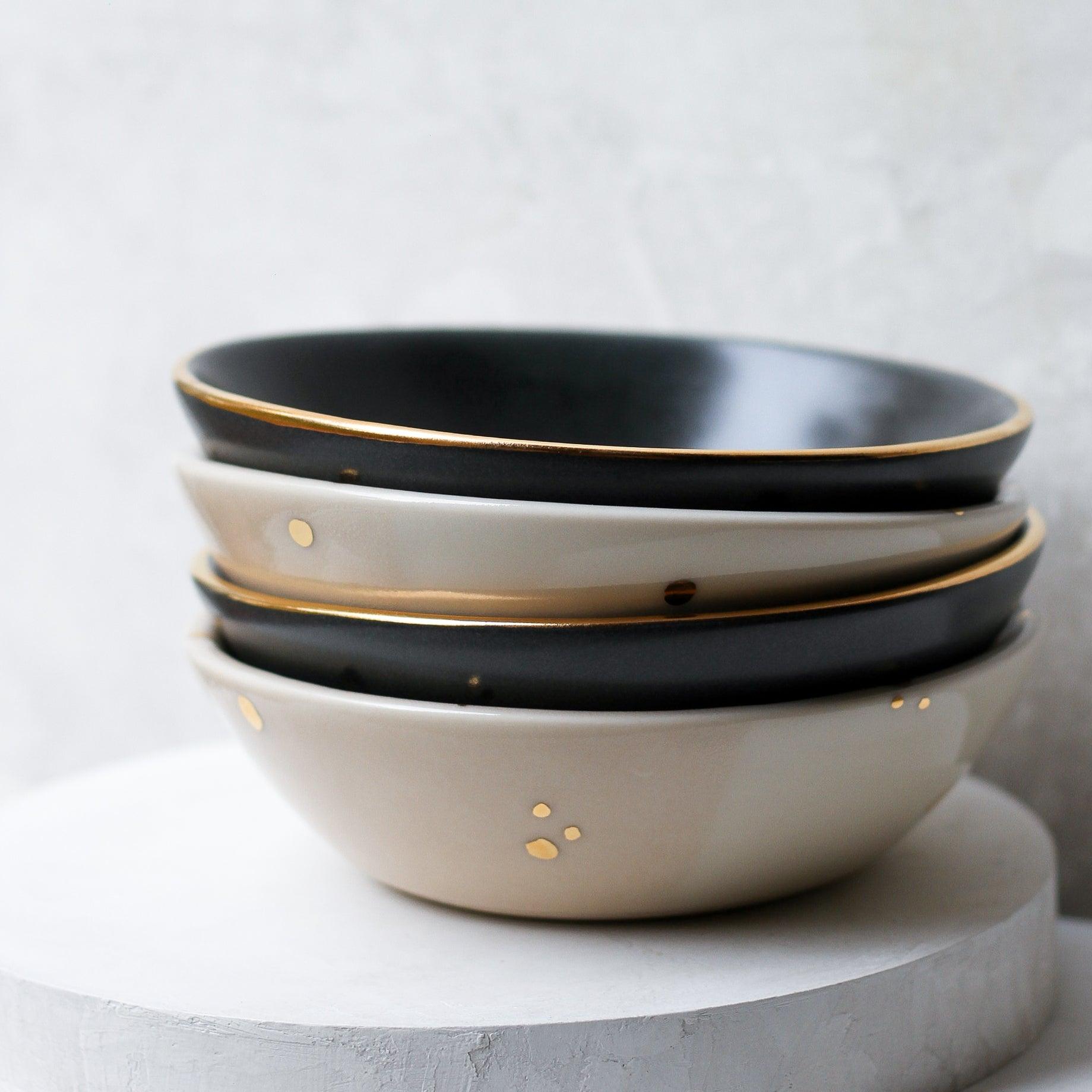 Drops of Honey Bee Granola Bowl - Apricity Ceramics