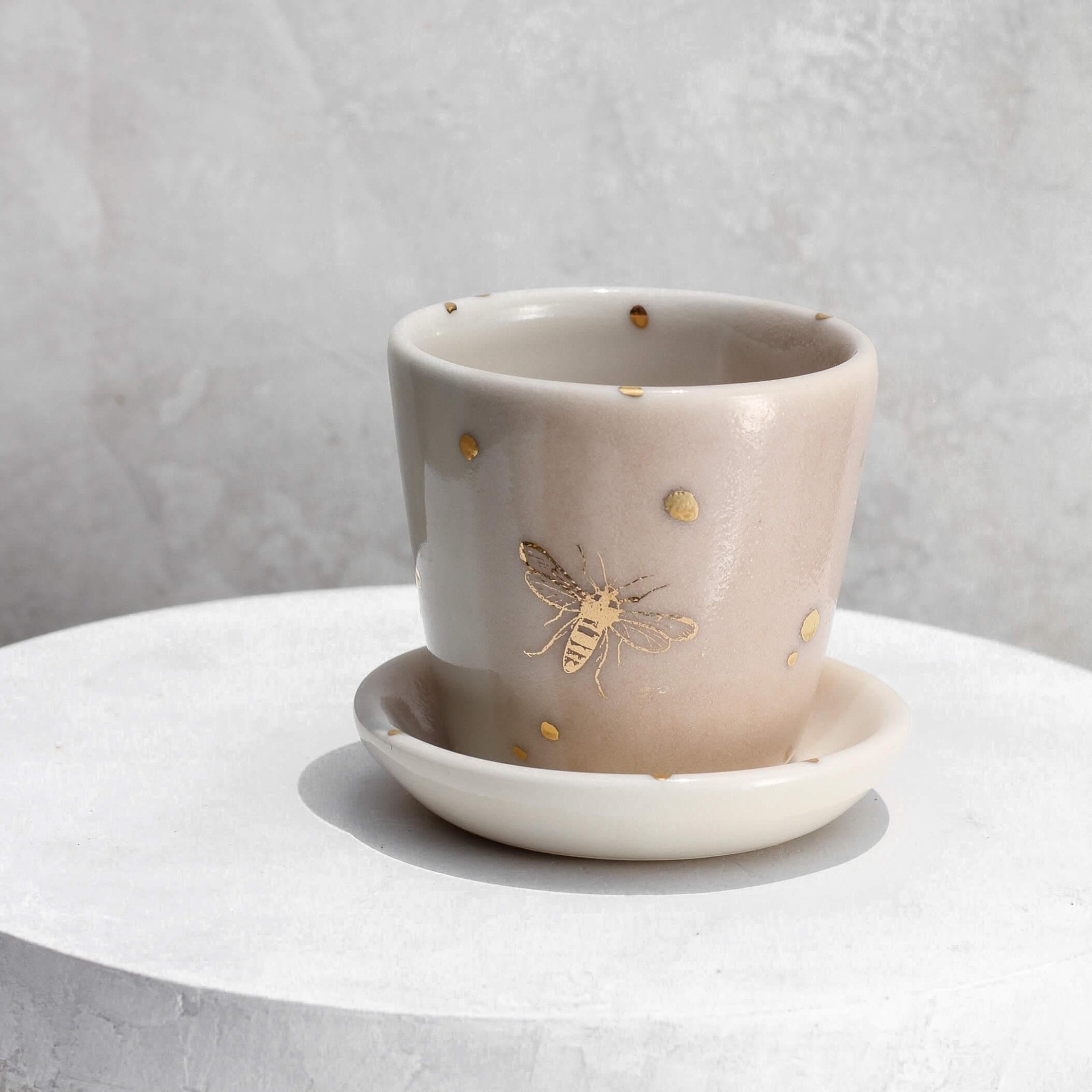 Drops of Honey Bee Small Planter - Apricity Ceramics